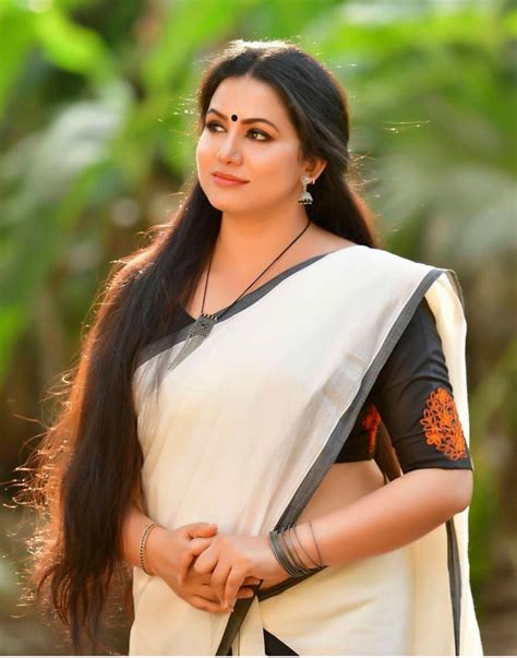 mallu saree